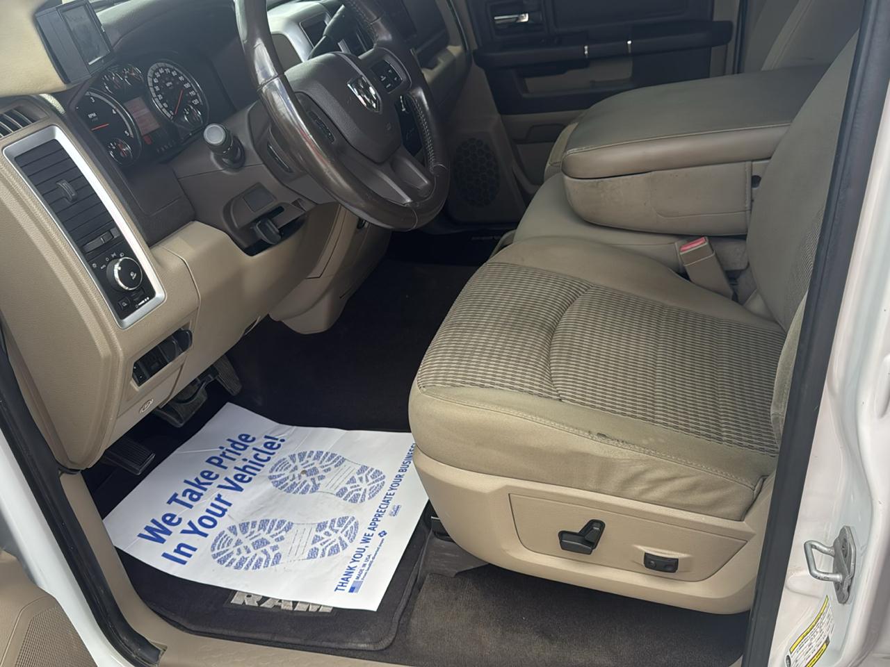 RAM 3500 4WD Crew Cab 149" Big Horn 2012