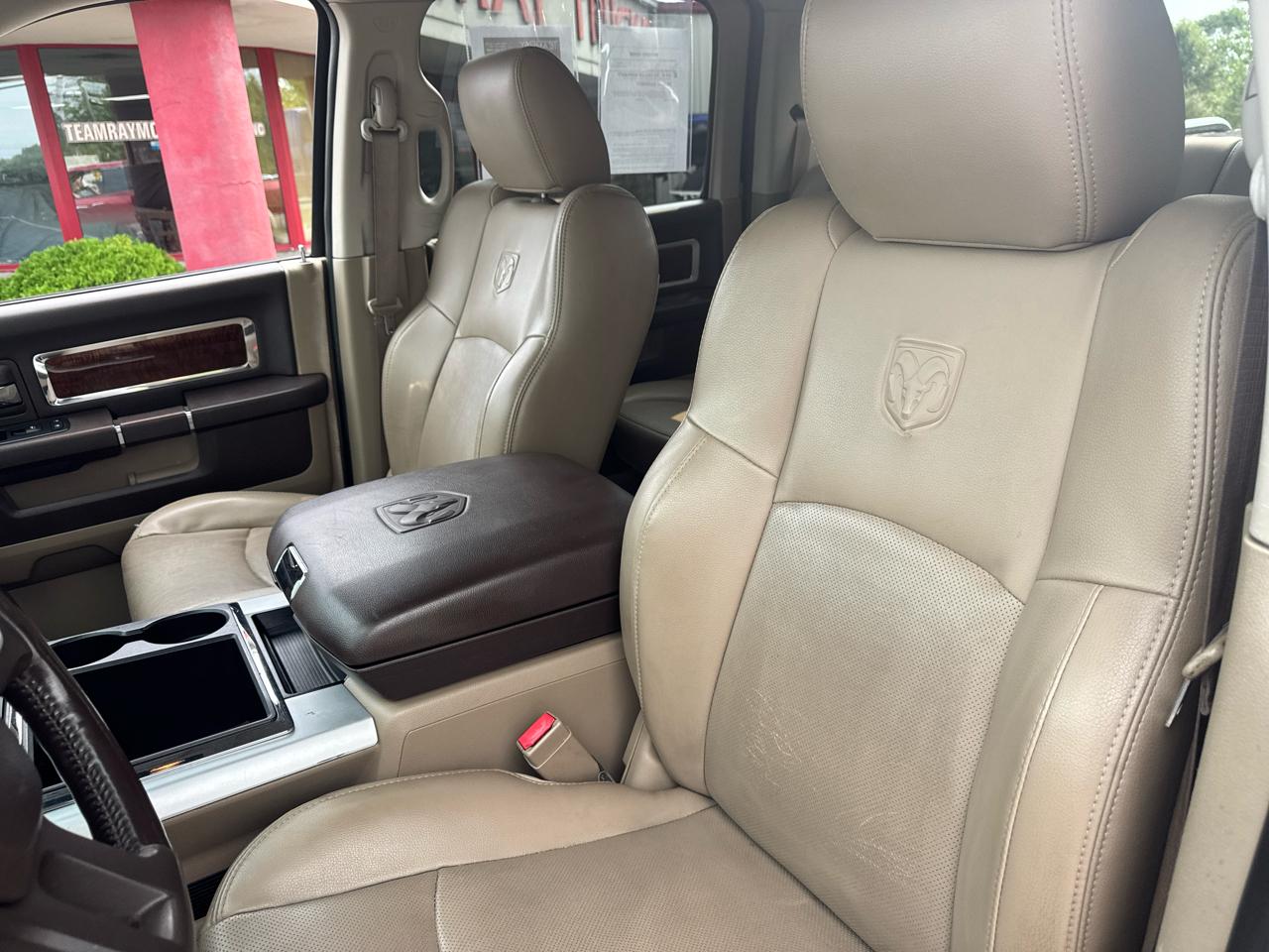 RAM 2500 4WD Crew Cab 149" Laramie 2011