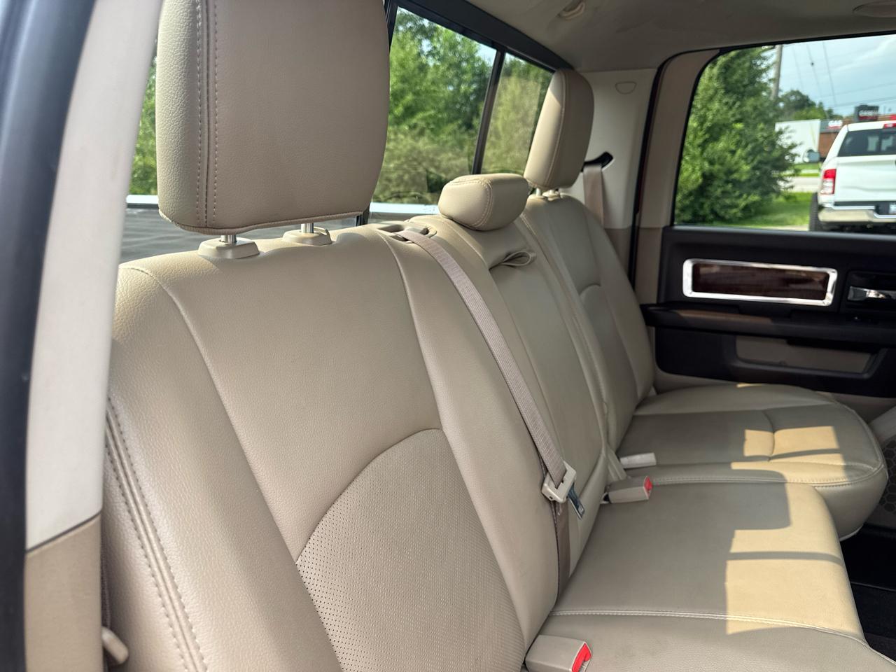 RAM 2500 4WD Crew Cab 149" Laramie 2011