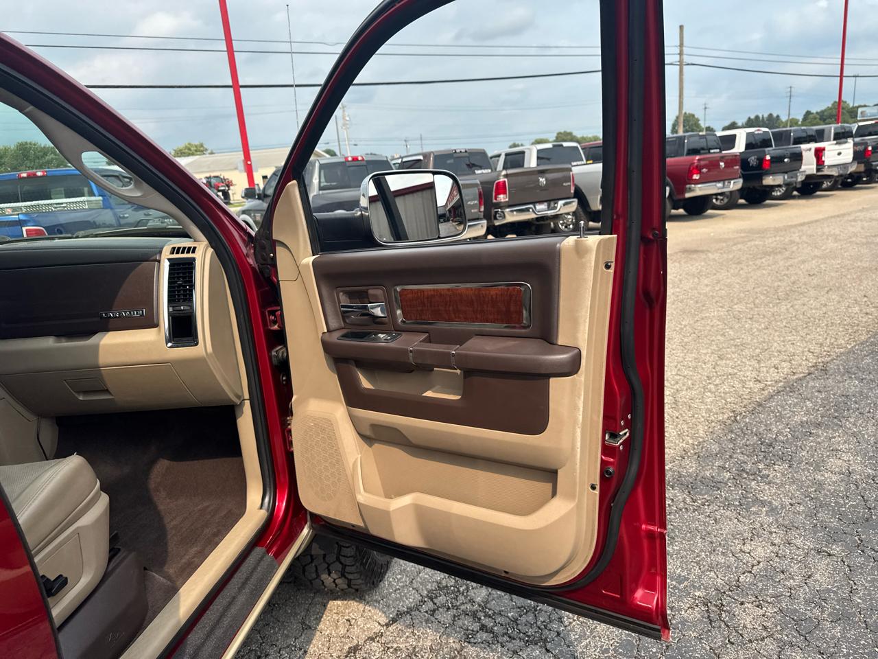 RAM 2500 4WD Crew Cab 149" Laramie 2011