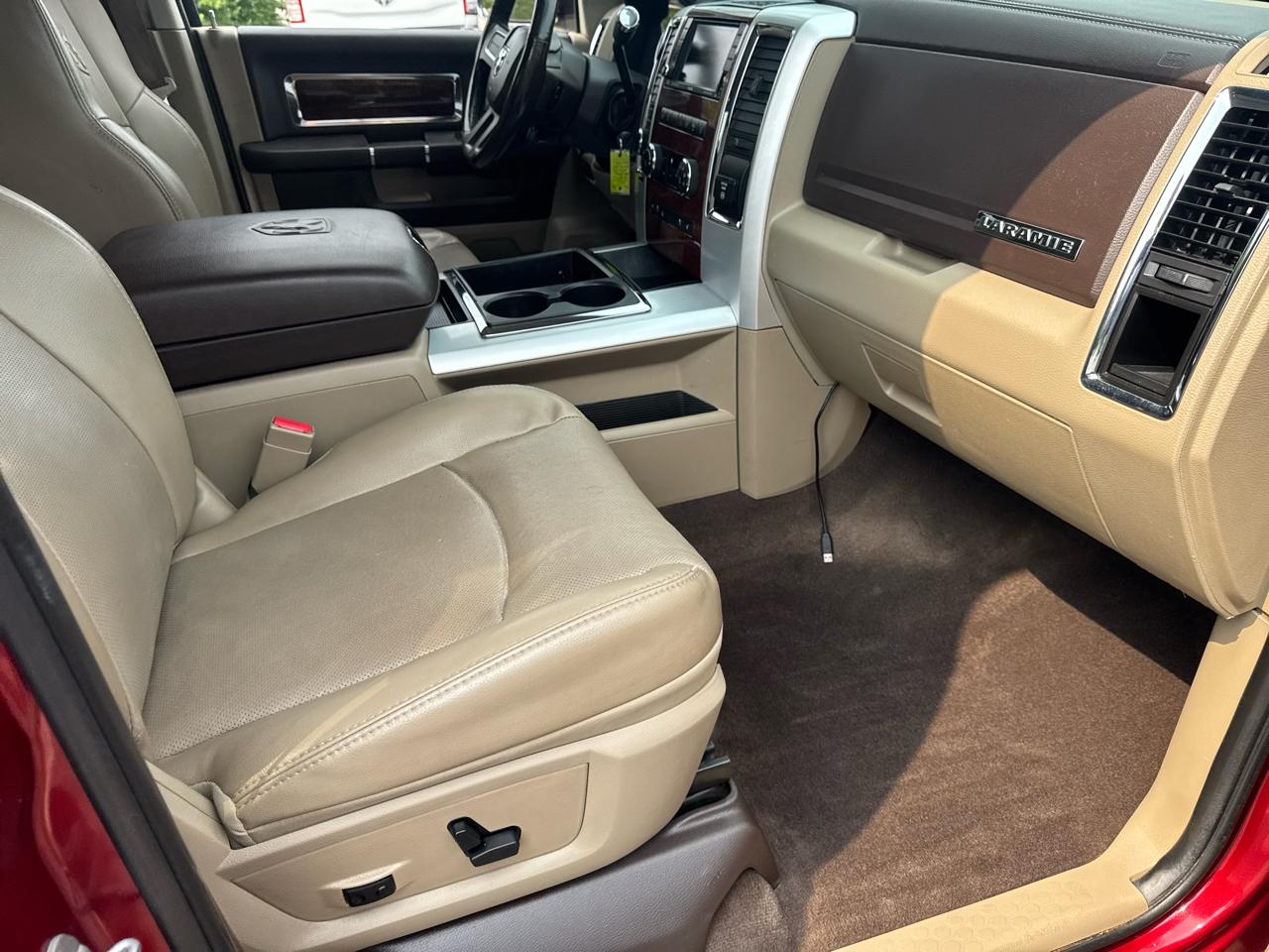 RAM 2500 4WD Crew Cab 149" Laramie 2011