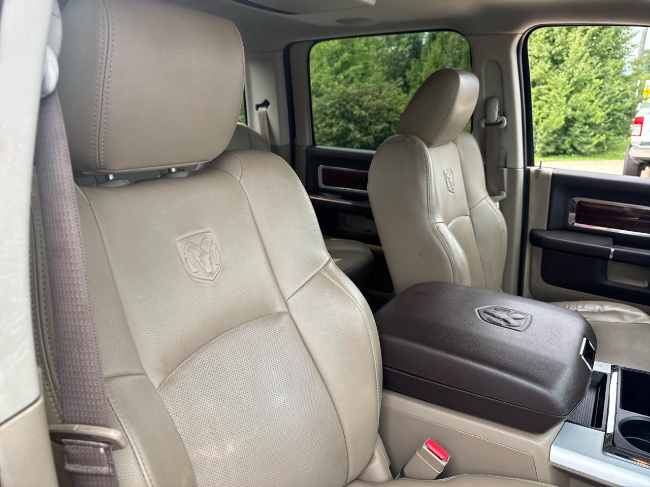 RAM 2500 4WD Crew Cab 149" Laramie 2011
