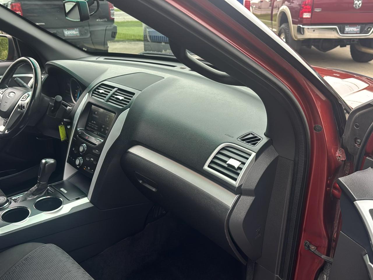 Ford Explorer 4WD 4dr XLT 2014