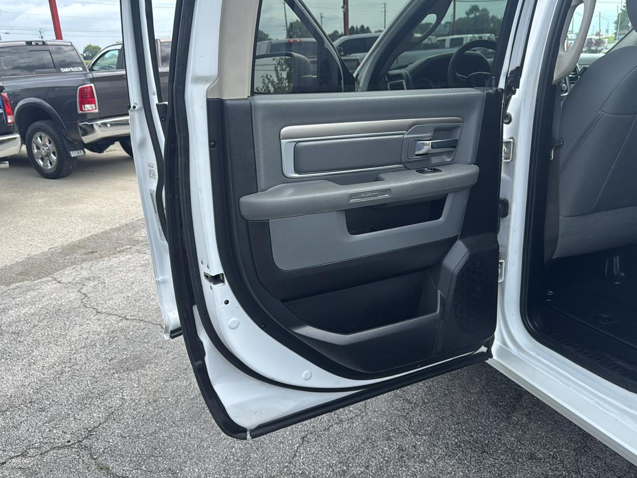 RAM 2500 4WD Crew Cab 169" SLT 2016