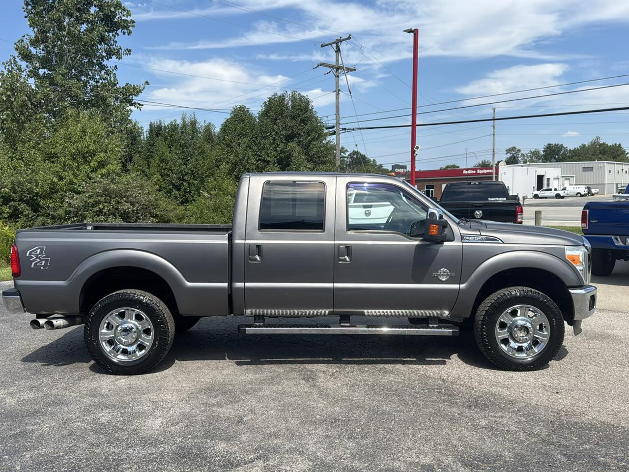 Ford Super Duty F-350 SRW 4WD Crew Cab 156" Lariat 2012
