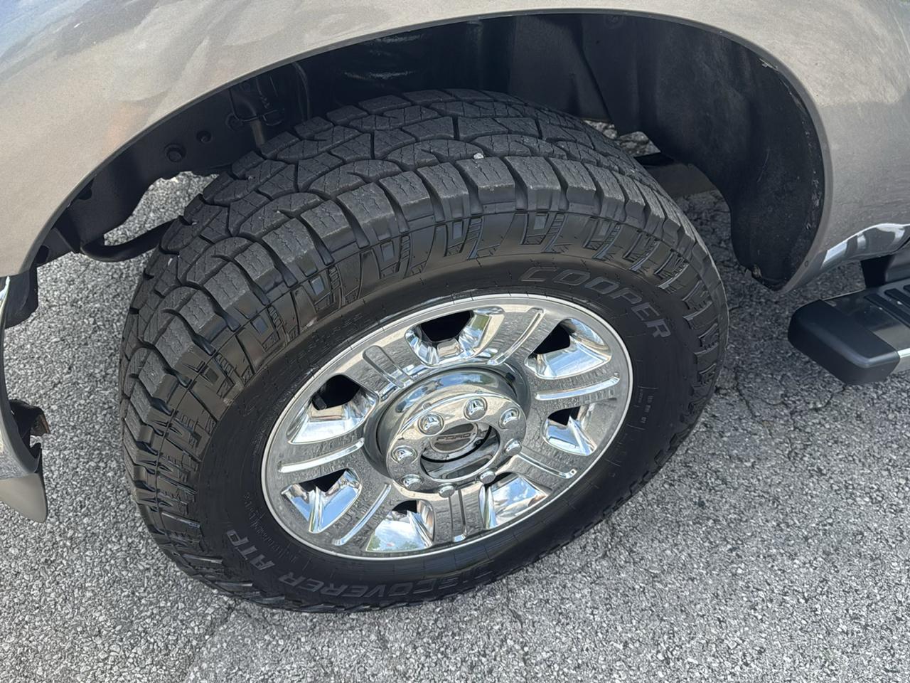 Ford Super Duty F-350 SRW 4WD Crew Cab 156" Lariat 2012
