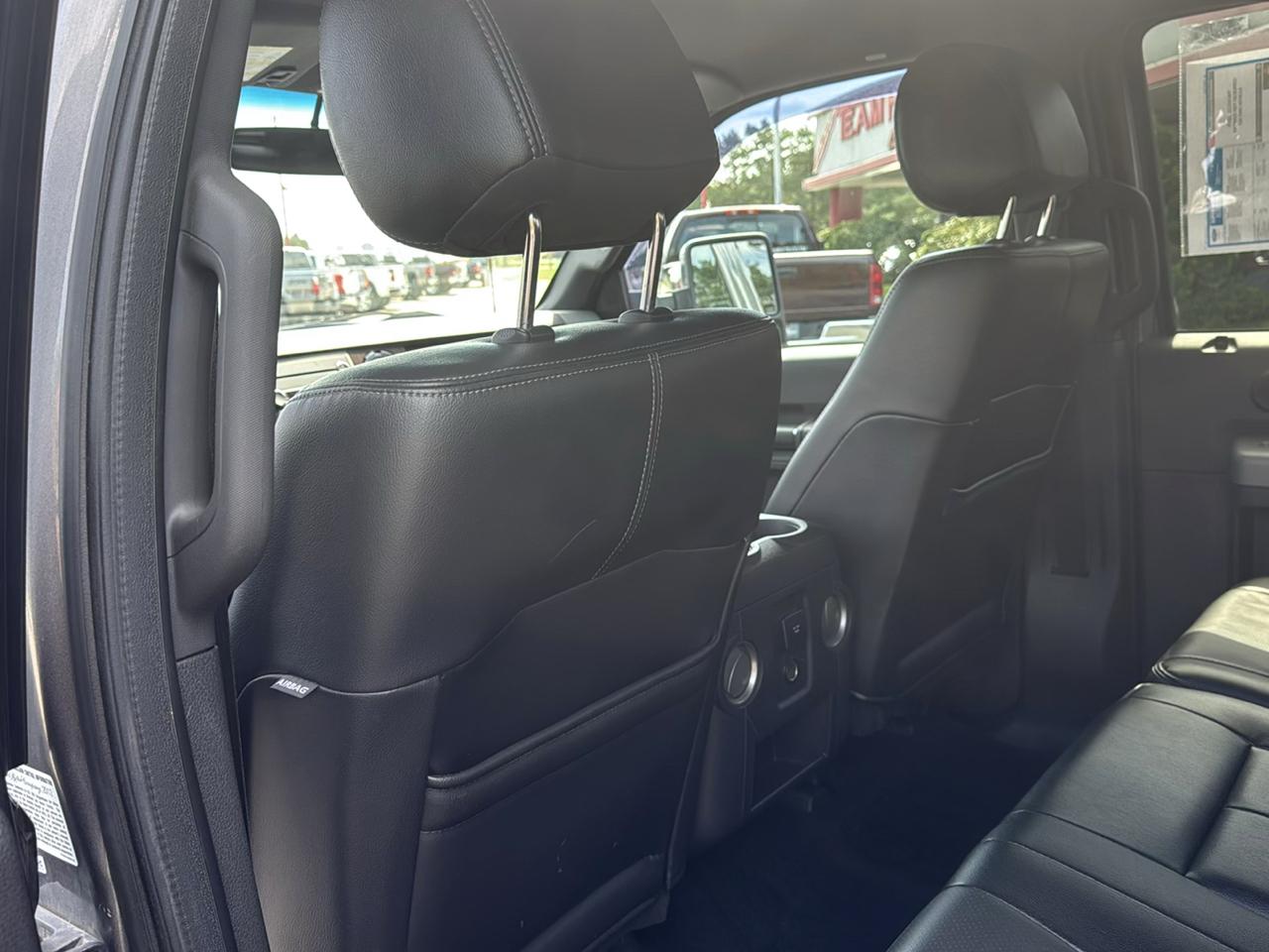 Ford Super Duty F-350 SRW 4WD Crew Cab 156" Lariat 2012