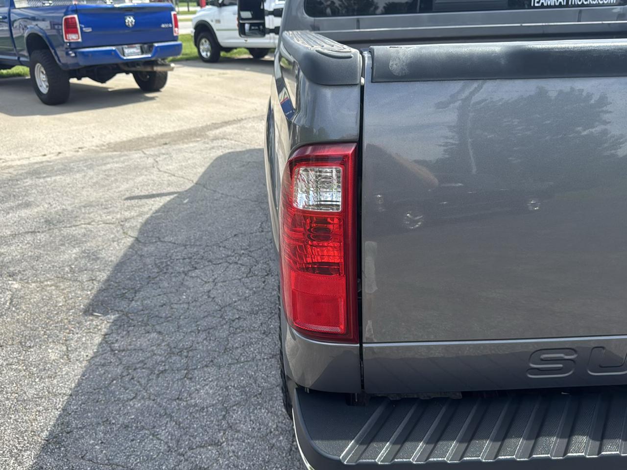 Ford Super Duty F-350 SRW 4WD Crew Cab 156" Lariat 2012