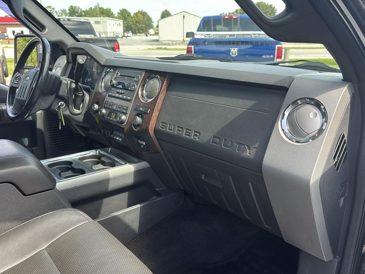 Ford Super Duty F-350 SRW 4WD Crew Cab 156" Lariat 2012