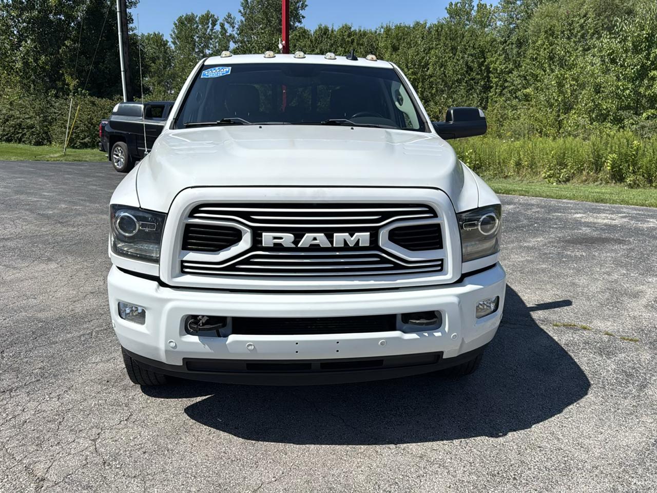 RAM 3500 Laramie 4x4 Crew Cab 8' Box 2018