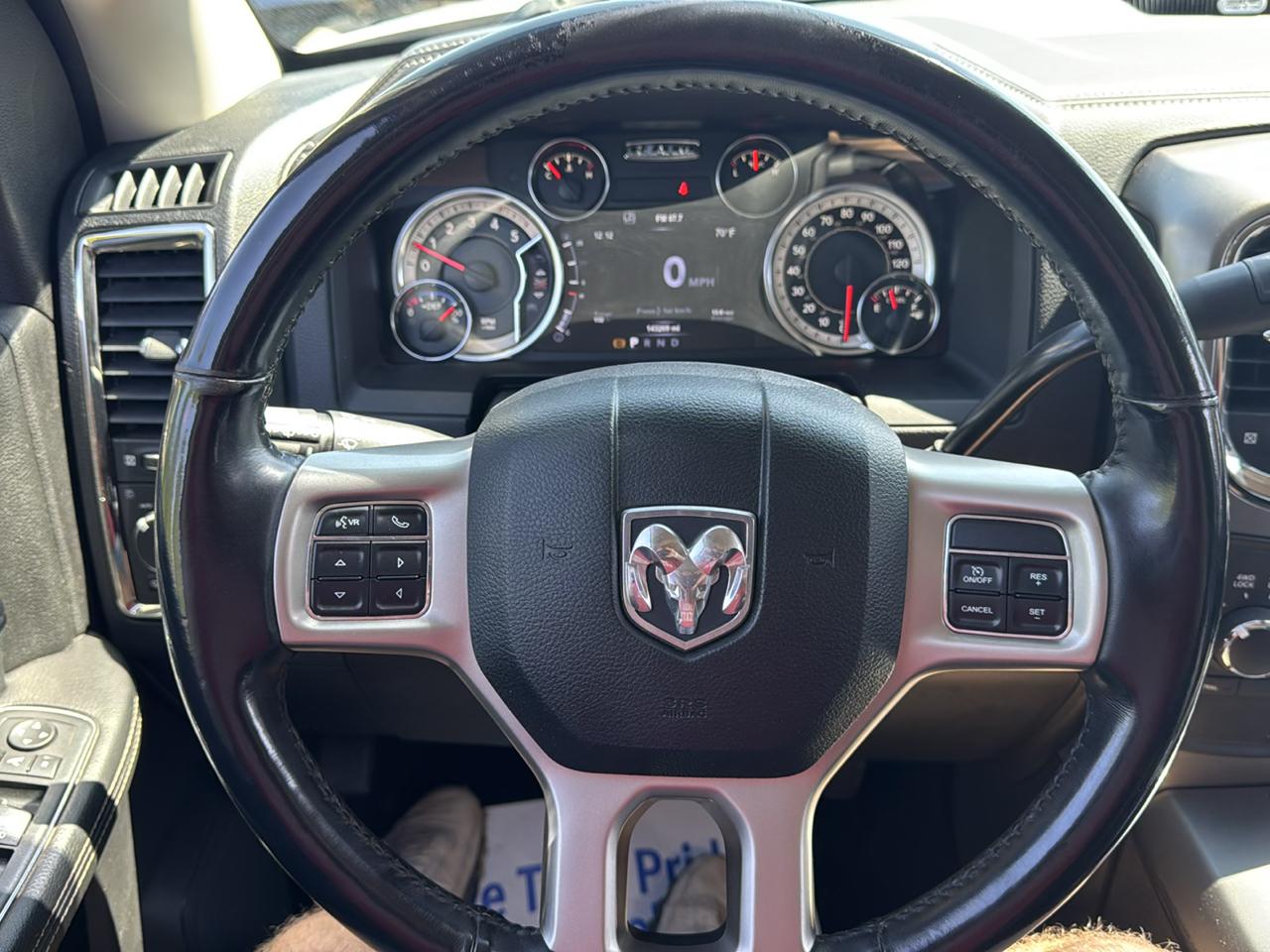 RAM 3500 Laramie 4x4 Crew Cab 8' Box 2018