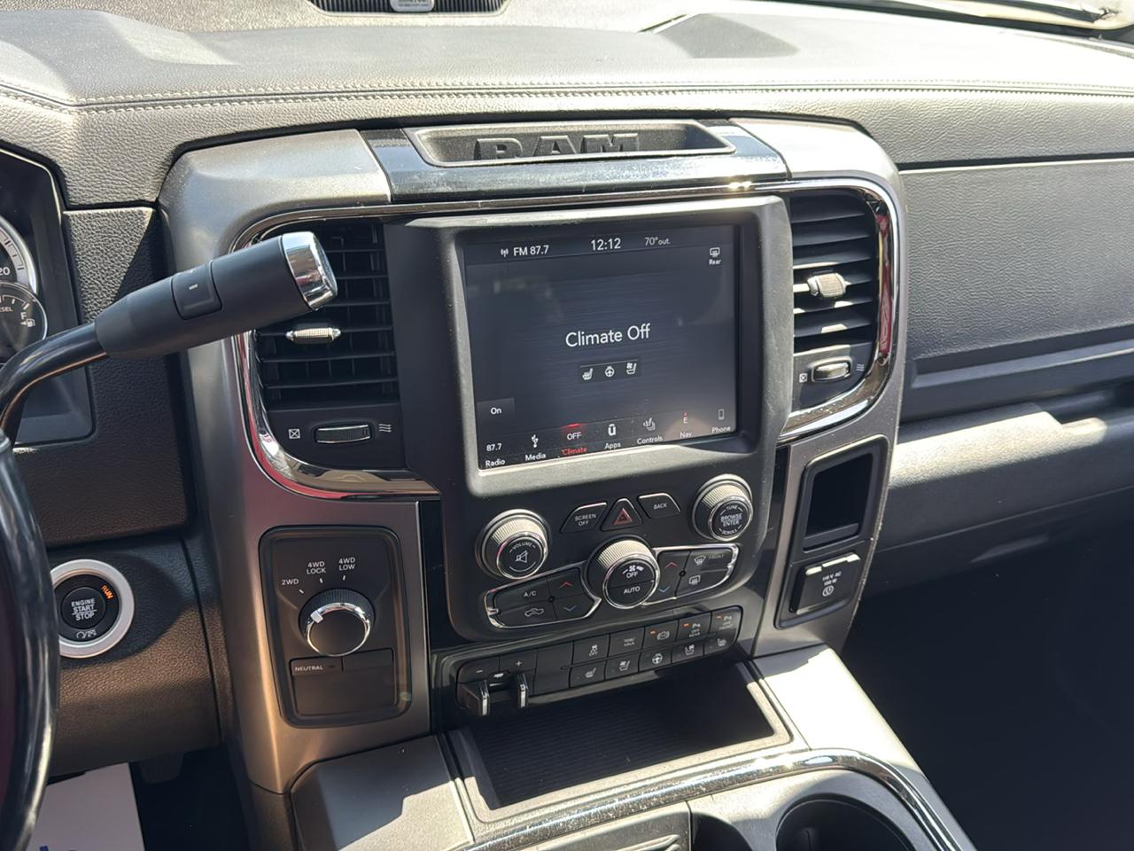 RAM 3500 Laramie 4x4 Crew Cab 8' Box 2018