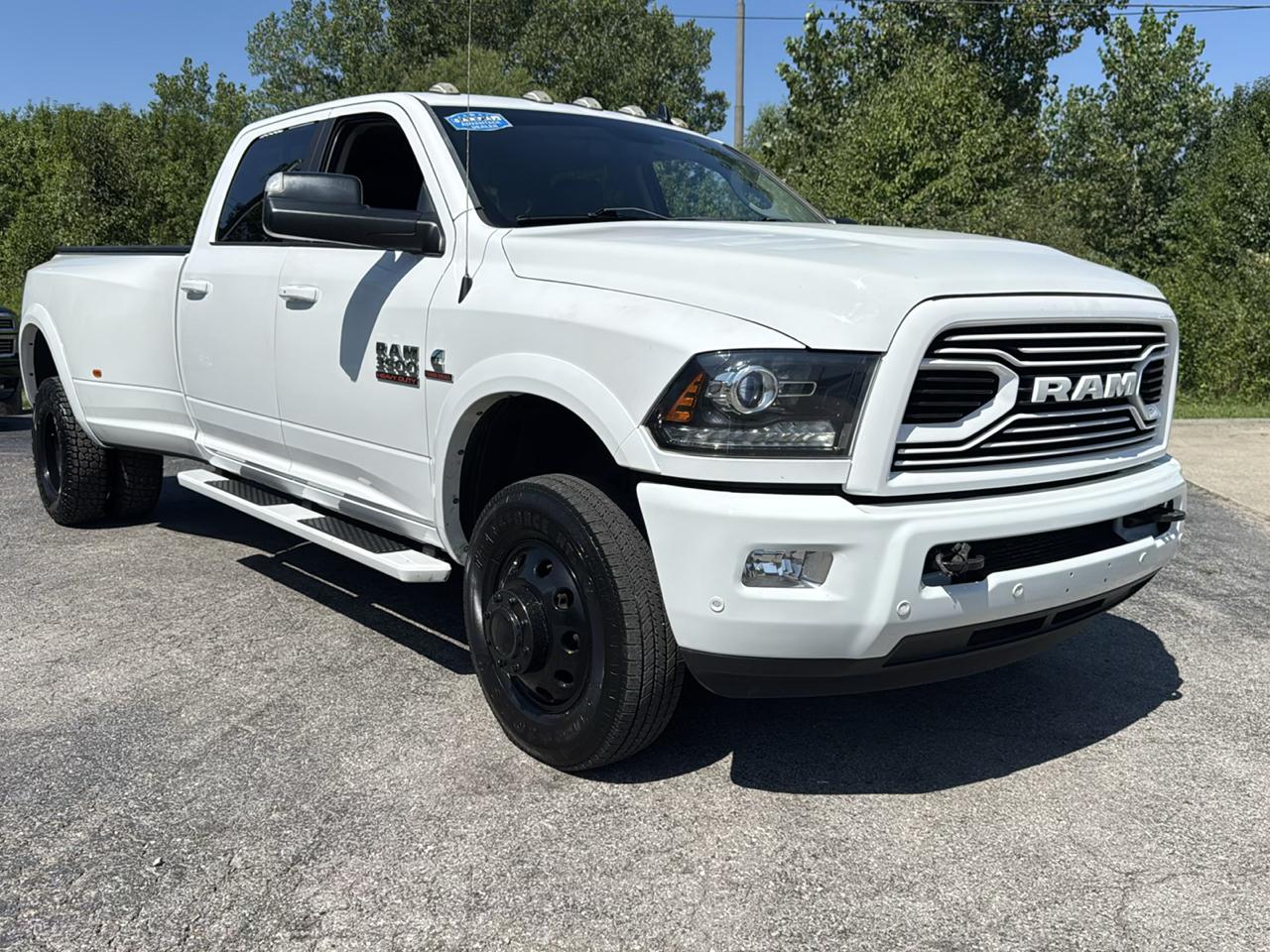 RAM 3500 Laramie 4x4 Crew Cab 8' Box 2018