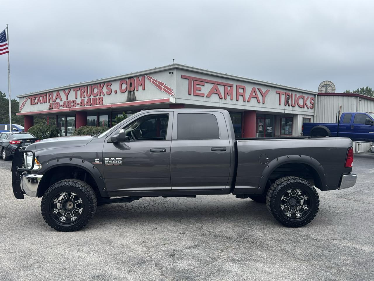 RAM 2500 Tradesman 4x4 Crew Cab 6'4" Box 2018