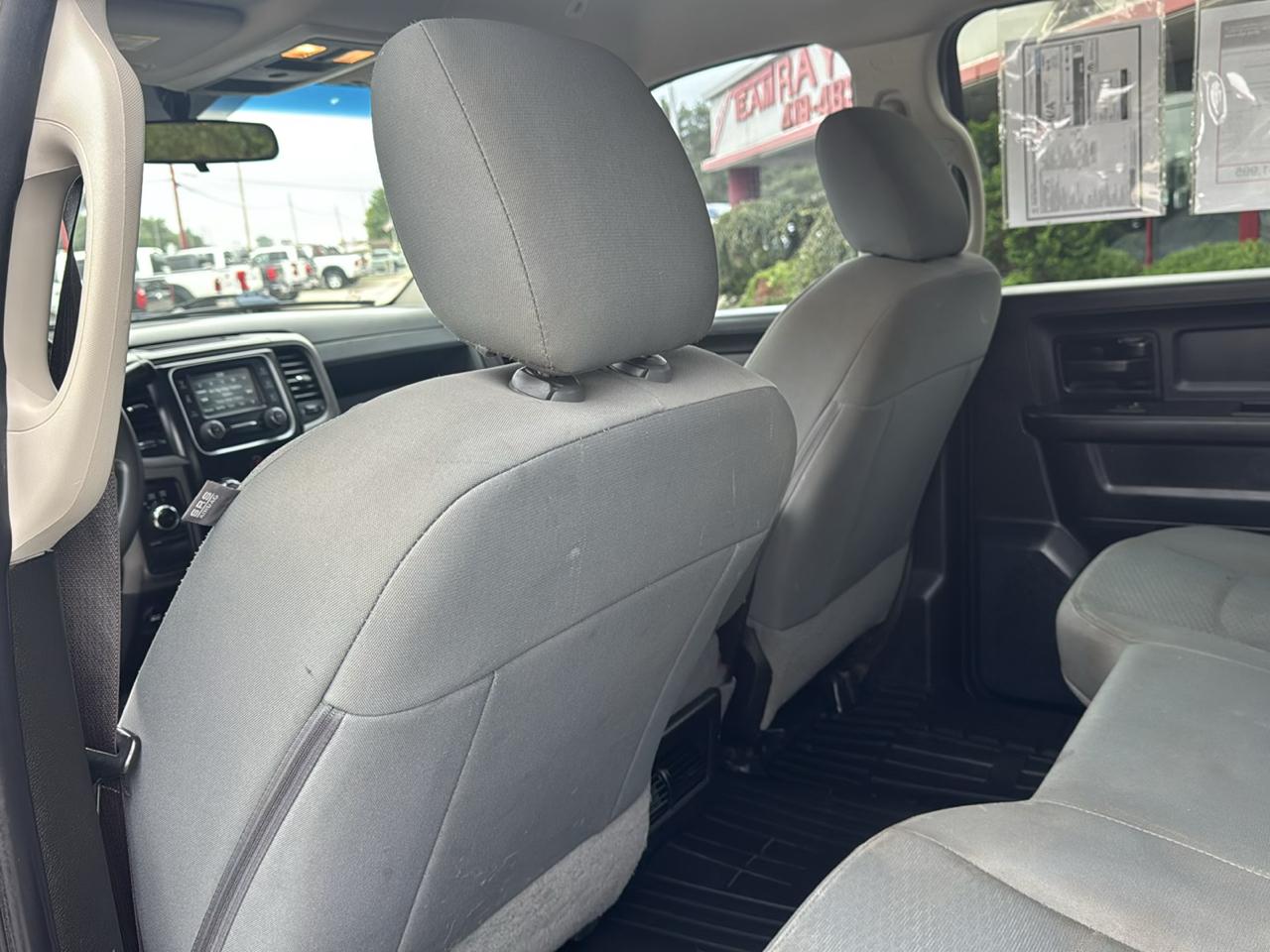 RAM 2500 Tradesman 4x4 Crew Cab 6'4" Box 2018