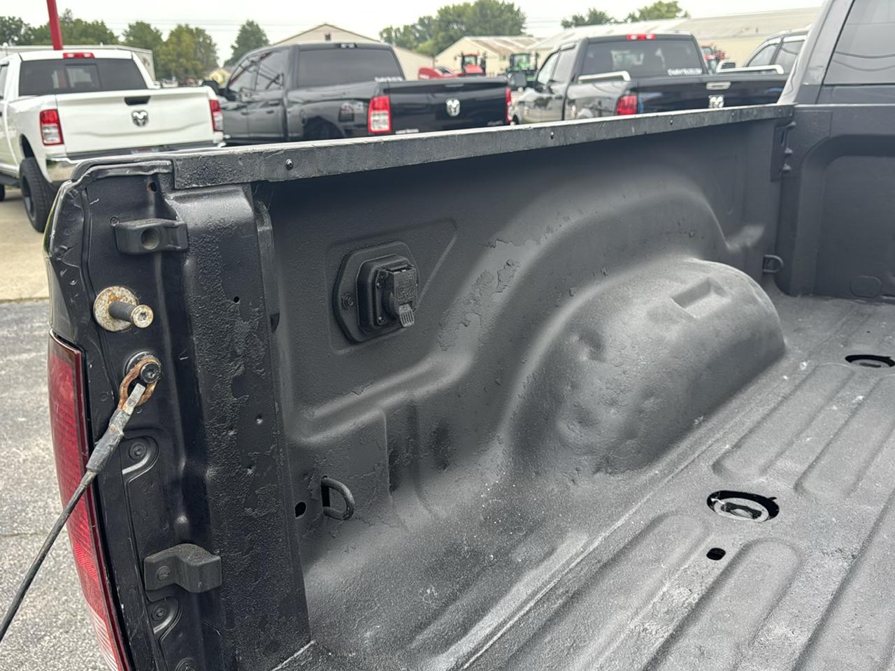 RAM 2500 Tradesman 4x4 Crew Cab 6'4" Box 2018