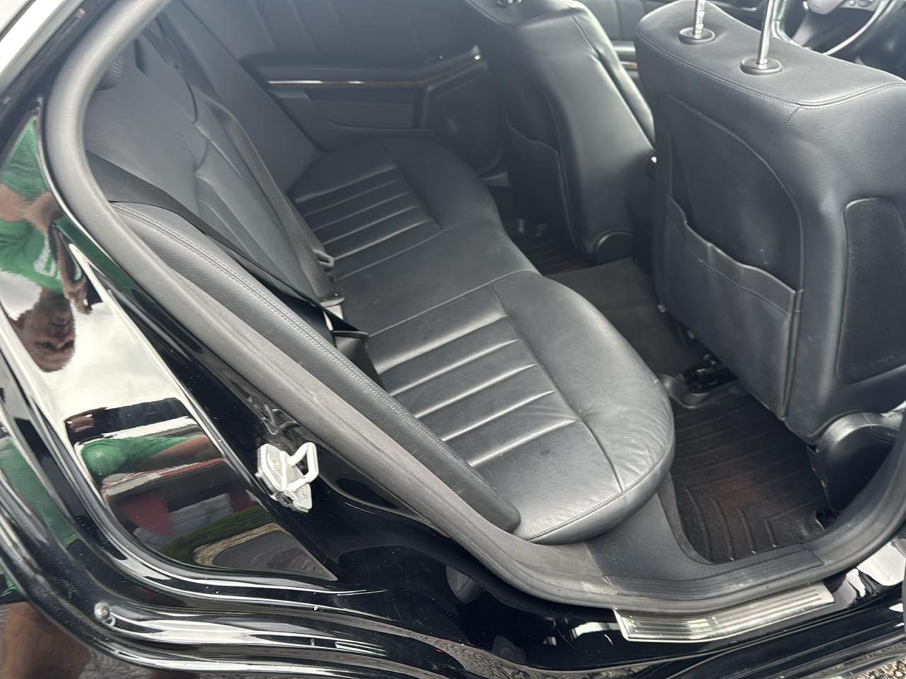 Mercedes-Benz E-Class 4dr Sdn E 350 Sport 4MATIC 2010