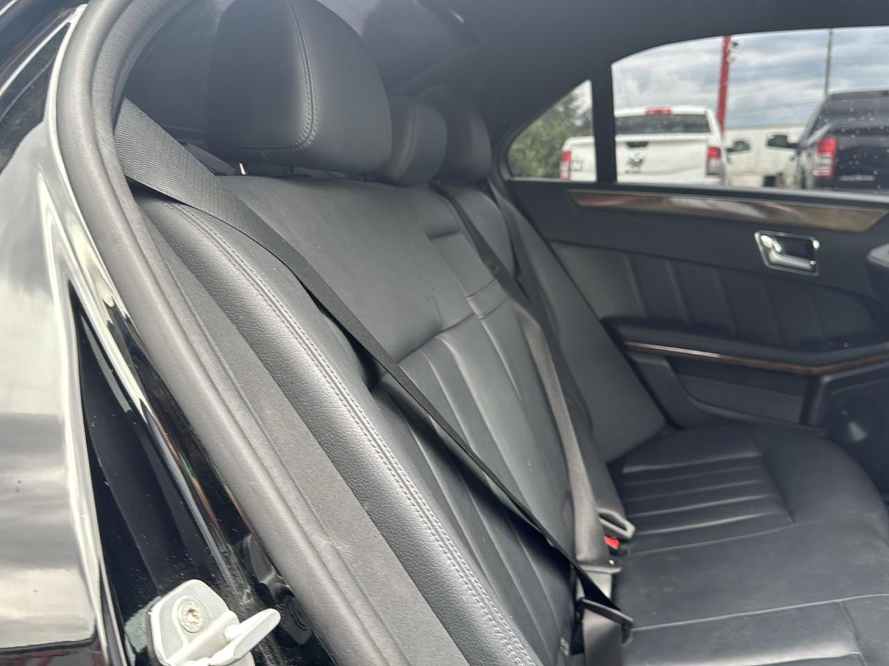Mercedes-Benz E-Class 4dr Sdn E 350 Sport 4MATIC 2010
