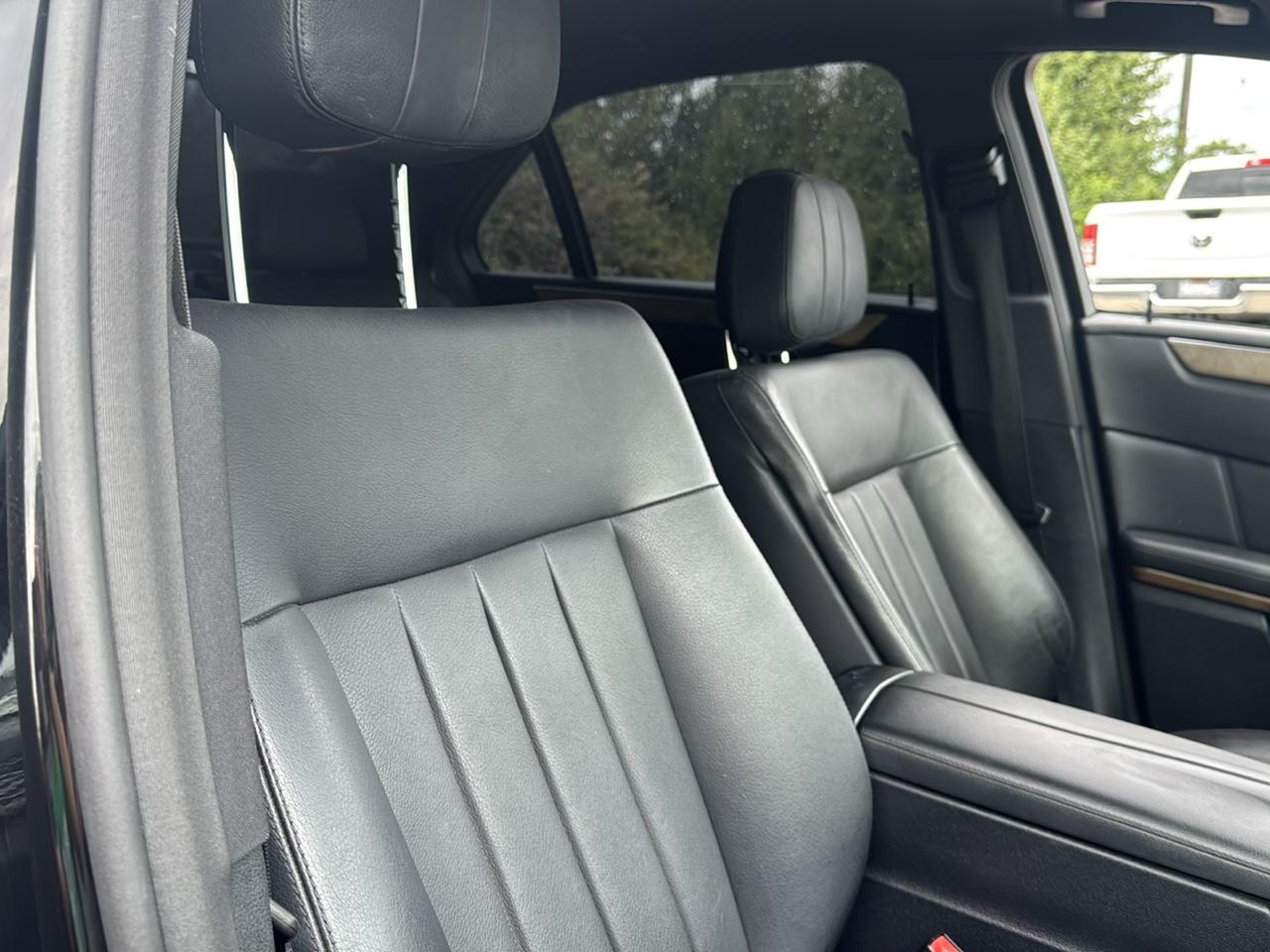 Mercedes-Benz E-Class 4dr Sdn E 350 Sport 4MATIC 2010