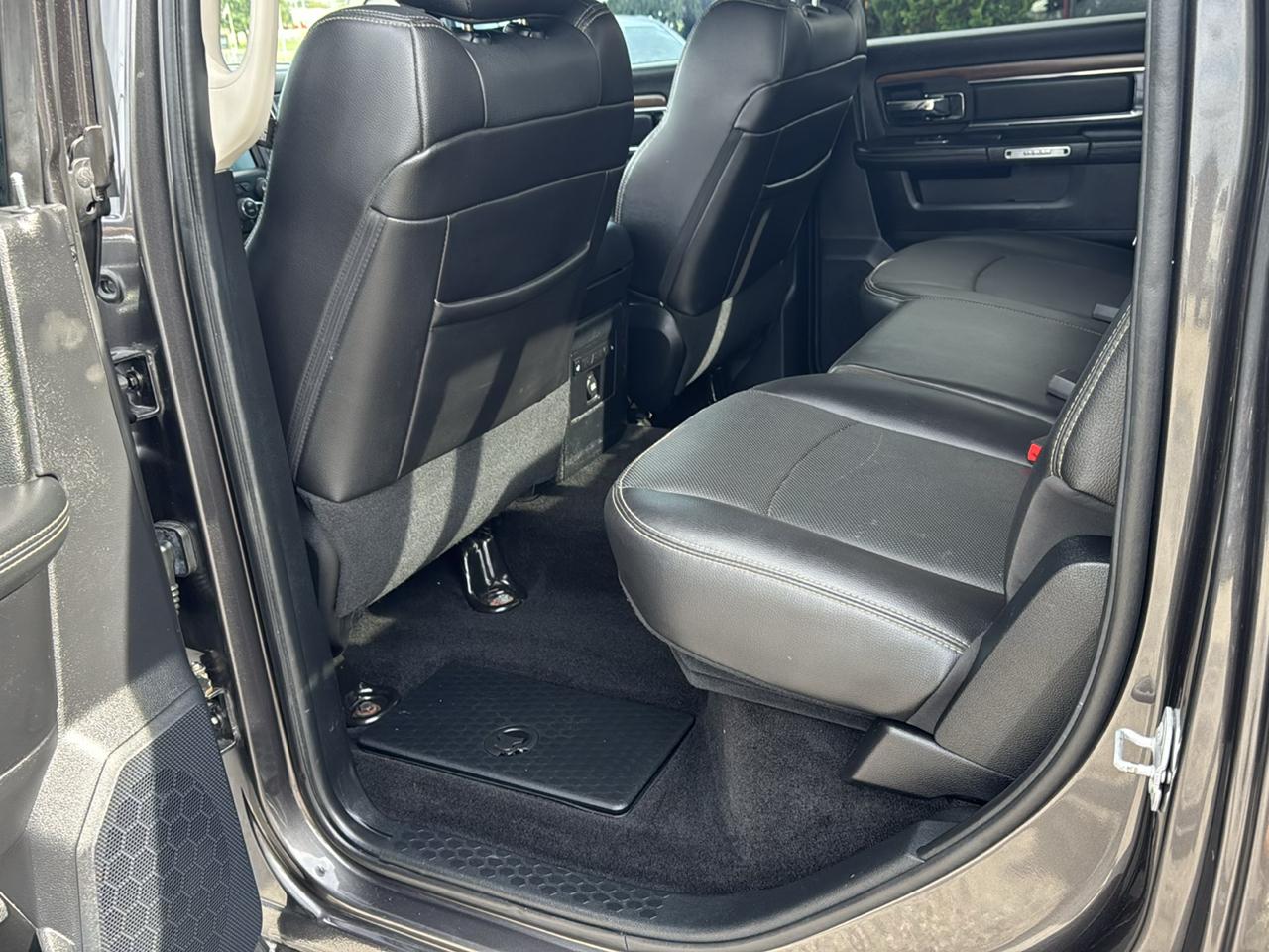 RAM 2500 4WD Crew Cab 149" Laramie 2016