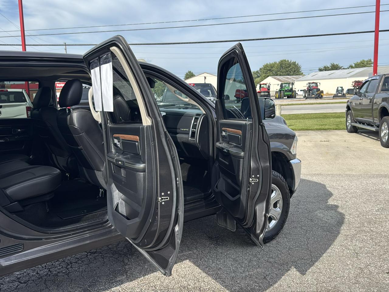 RAM 2500 4WD Crew Cab 149" Laramie 2016