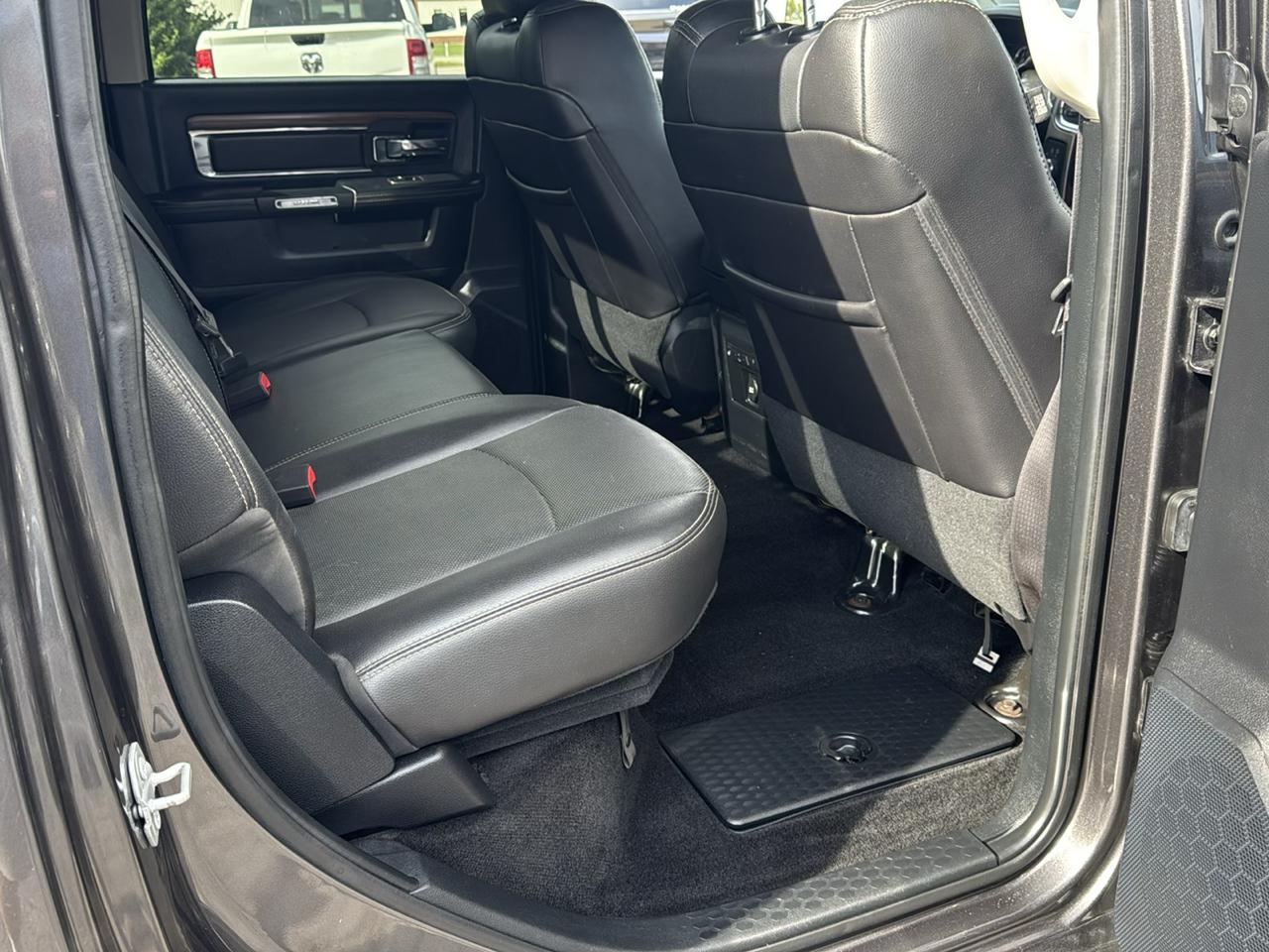 RAM 2500 4WD Crew Cab 149" Laramie 2016