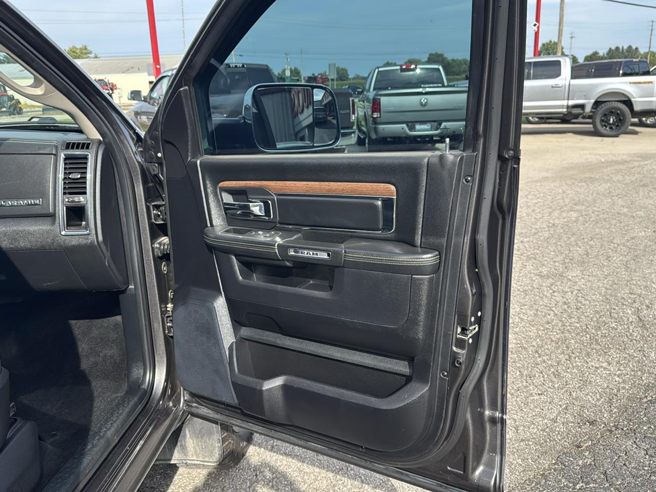 RAM 2500 4WD Crew Cab 149" Laramie 2016