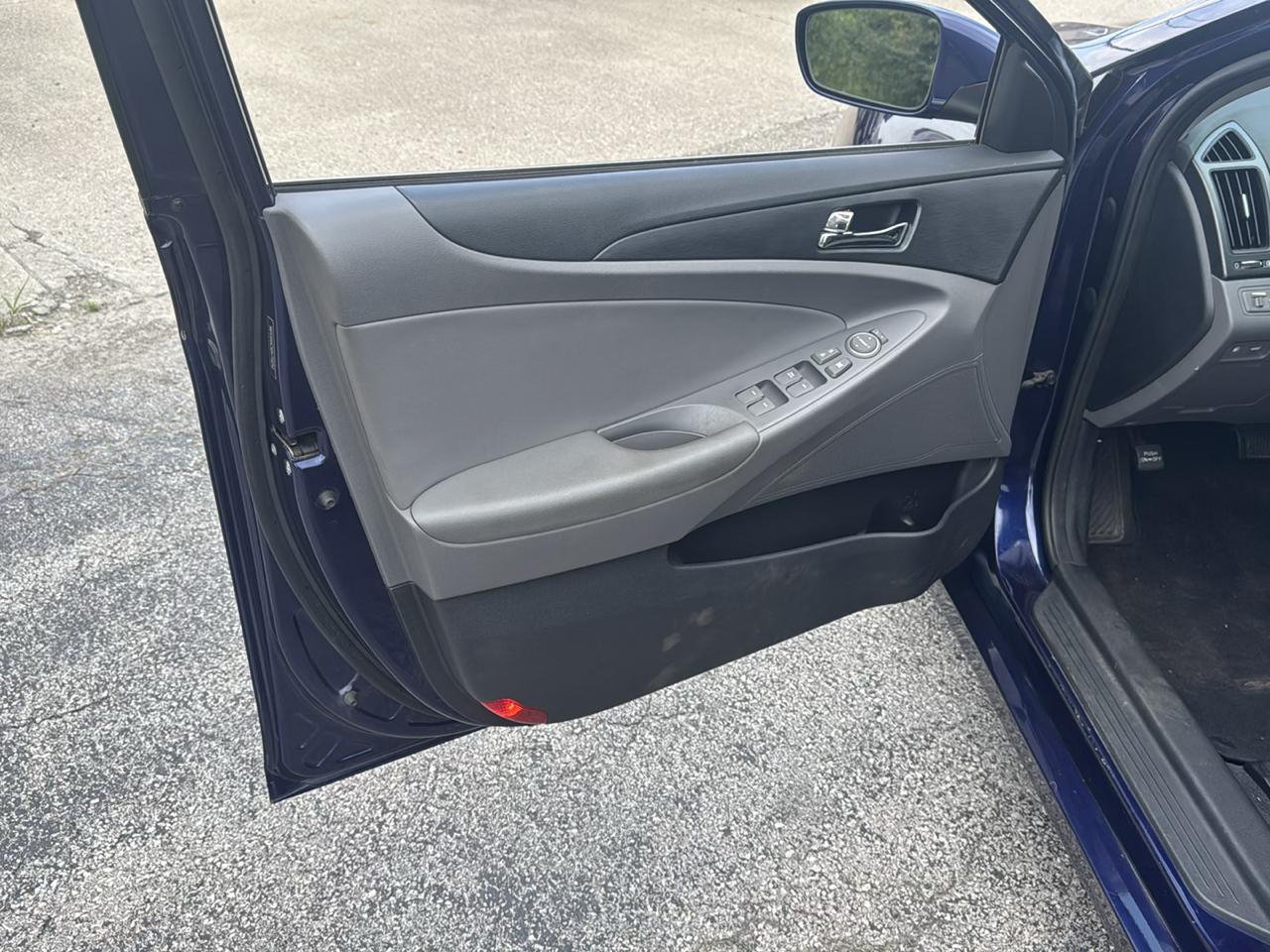 Hyundai Sonata 4dr Sdn 2.4L Auto GLS PZEV 2013