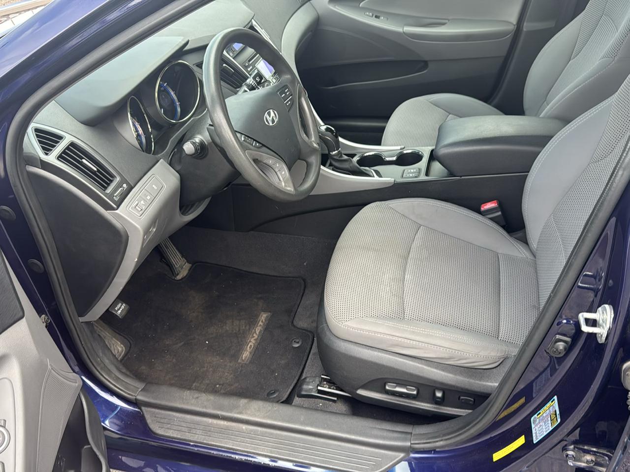 Hyundai Sonata 4dr Sdn 2.4L Auto GLS PZEV 2013