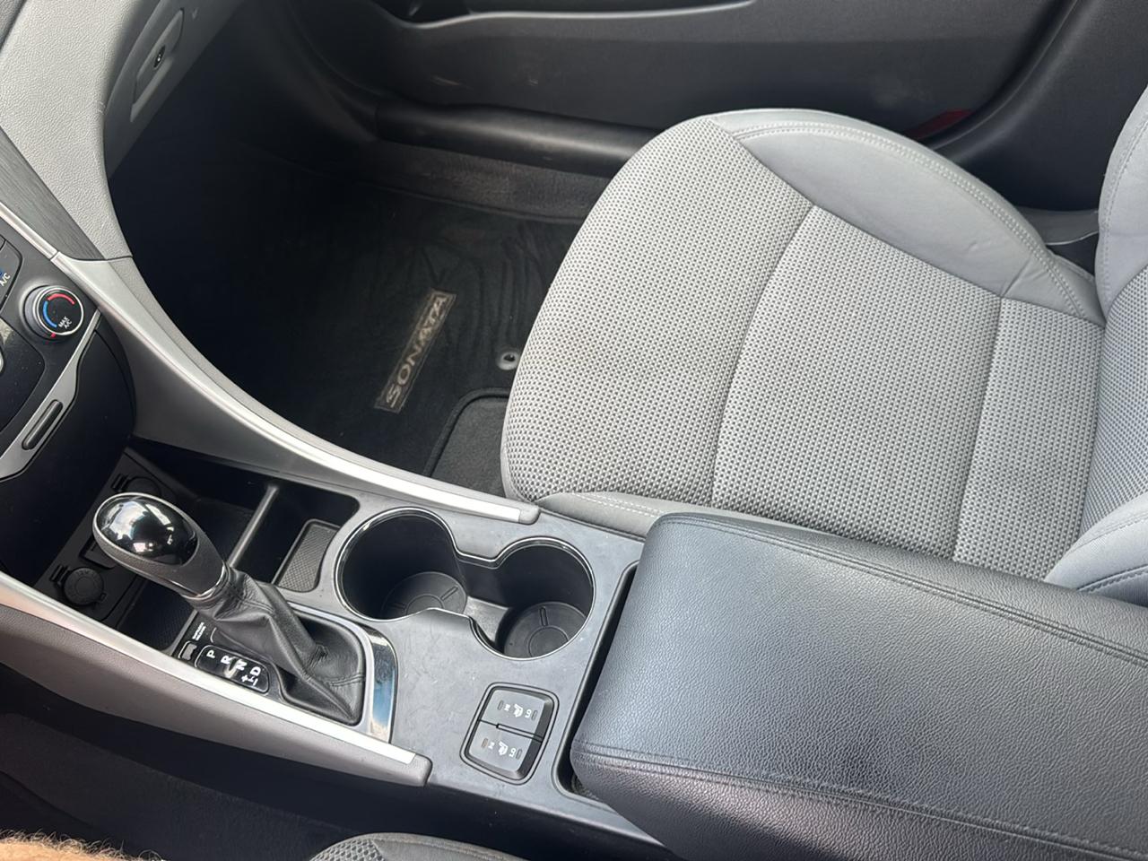 Hyundai Sonata 4dr Sdn 2.4L Auto GLS PZEV 2013
