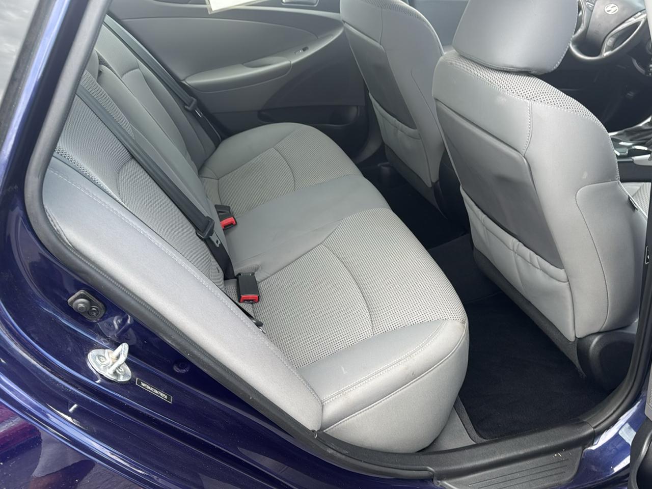 Hyundai Sonata 4dr Sdn 2.4L Auto GLS PZEV 2013