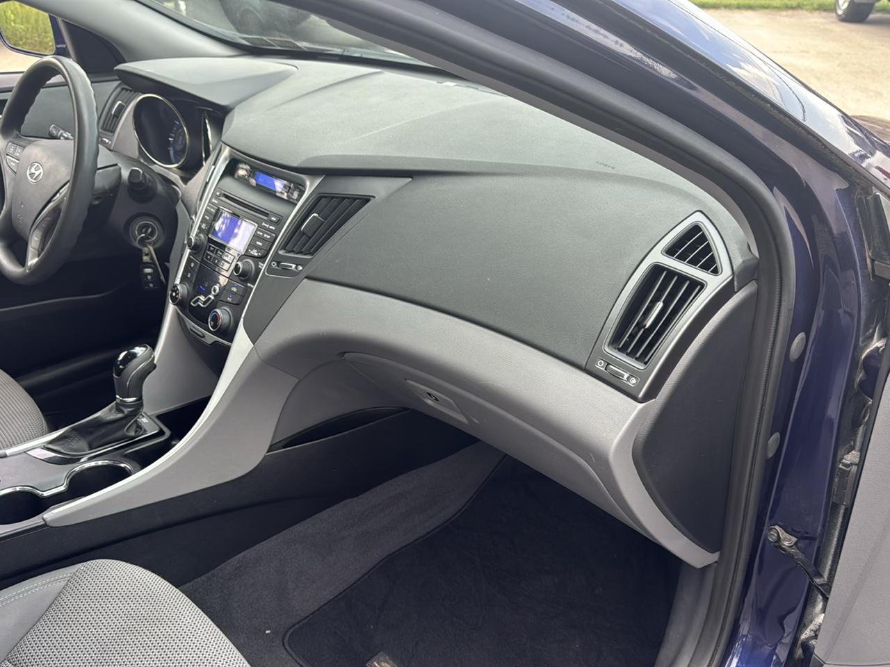 Hyundai Sonata 4dr Sdn 2.4L Auto GLS PZEV 2013