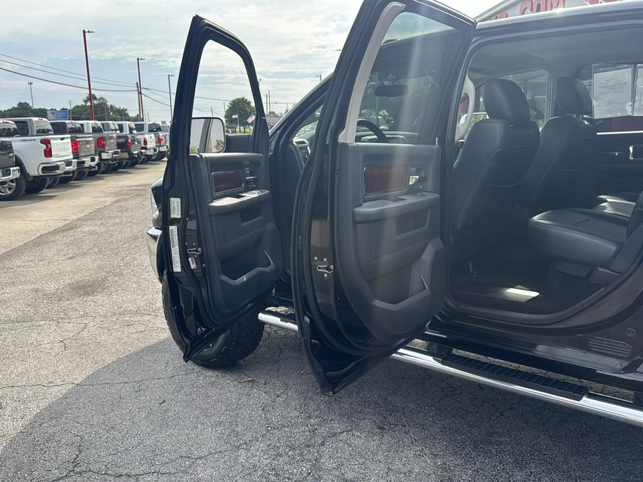 RAM 2500 4WD Crew Cab 149" Laramie 2012