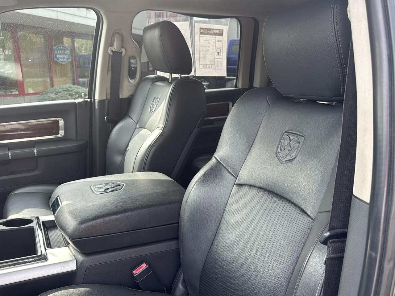 RAM 2500 4WD Crew Cab 149" Laramie 2012