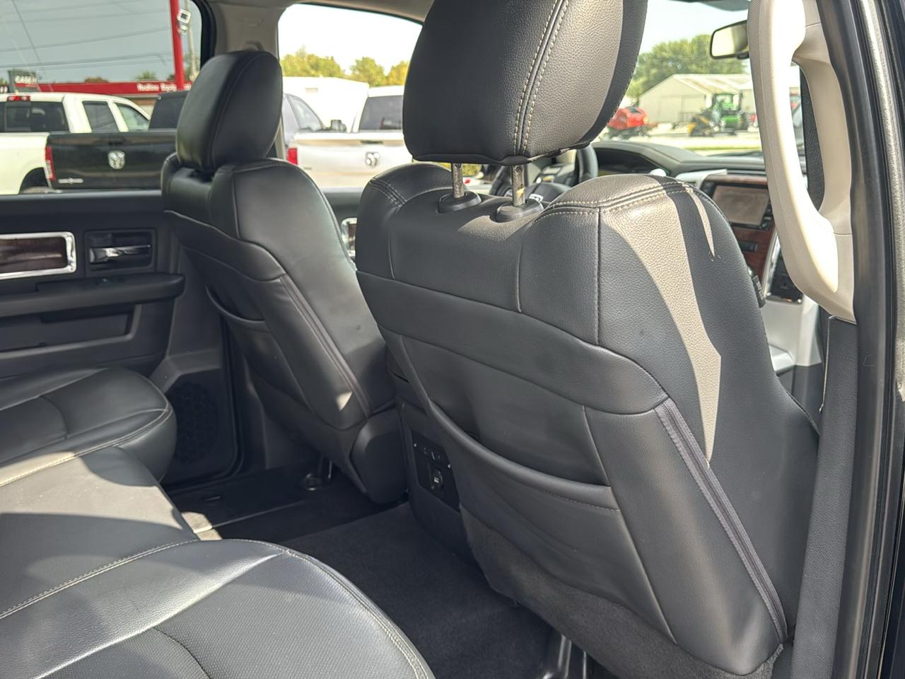 RAM 2500 4WD Crew Cab 149" Laramie 2012