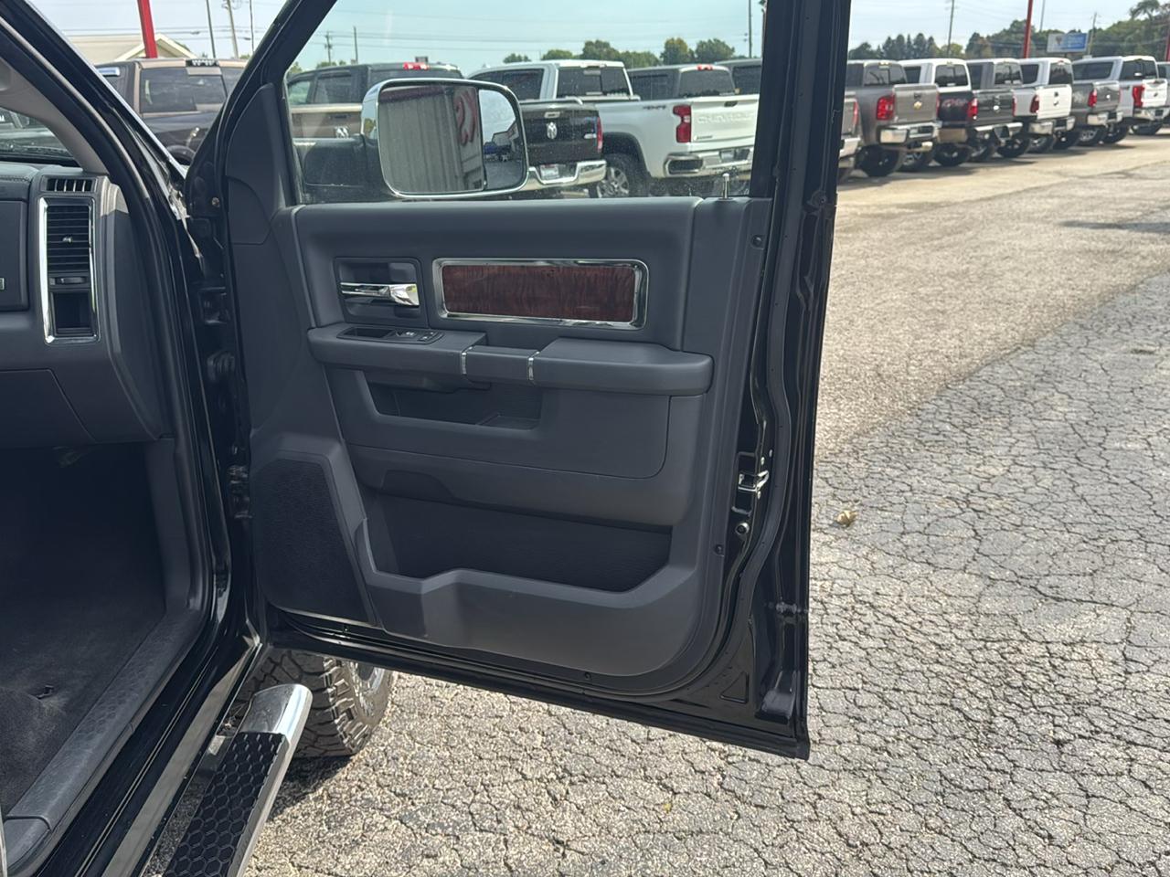 RAM 2500 4WD Crew Cab 149" Laramie 2012