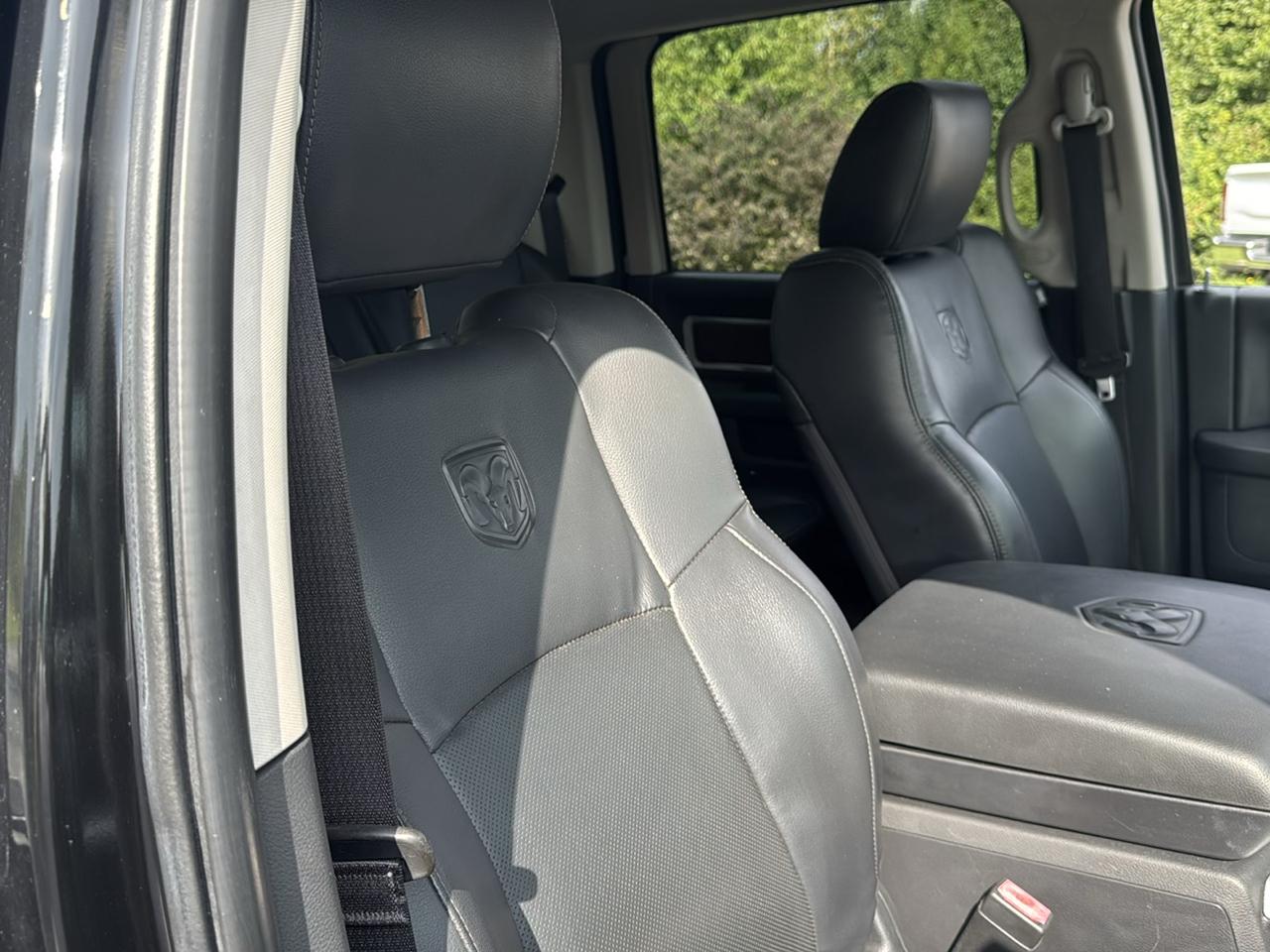 RAM 2500 4WD Crew Cab 149" Laramie 2012