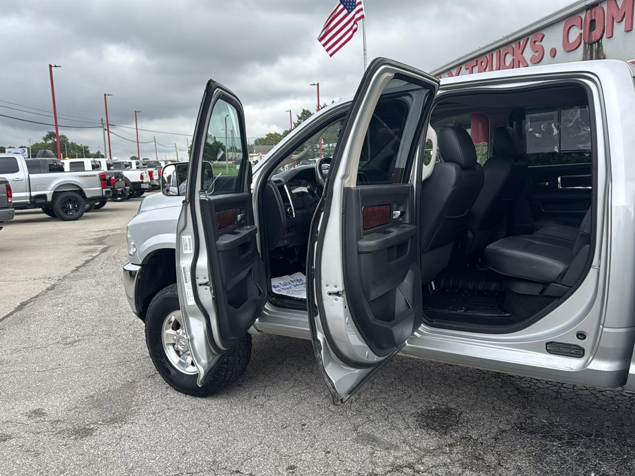RAM 3500 4WD Crew Cab 169" Laramie 2011