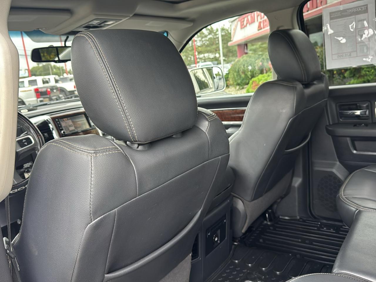 RAM 3500 4WD Crew Cab 169" Laramie 2011