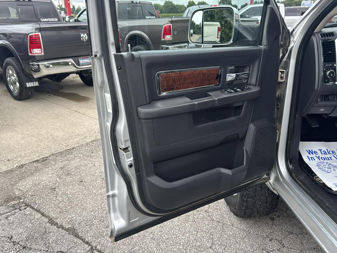RAM 3500 4WD Crew Cab 169" Laramie 2011