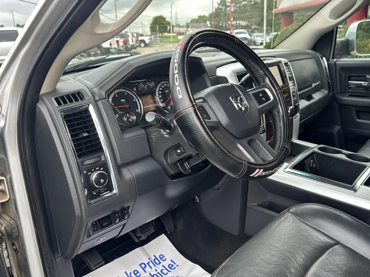 RAM 3500 4WD Crew Cab 169" Laramie 2011