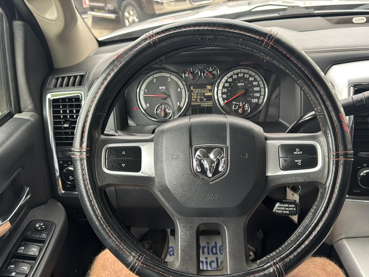 RAM 3500 4WD Crew Cab 169" Laramie 2011