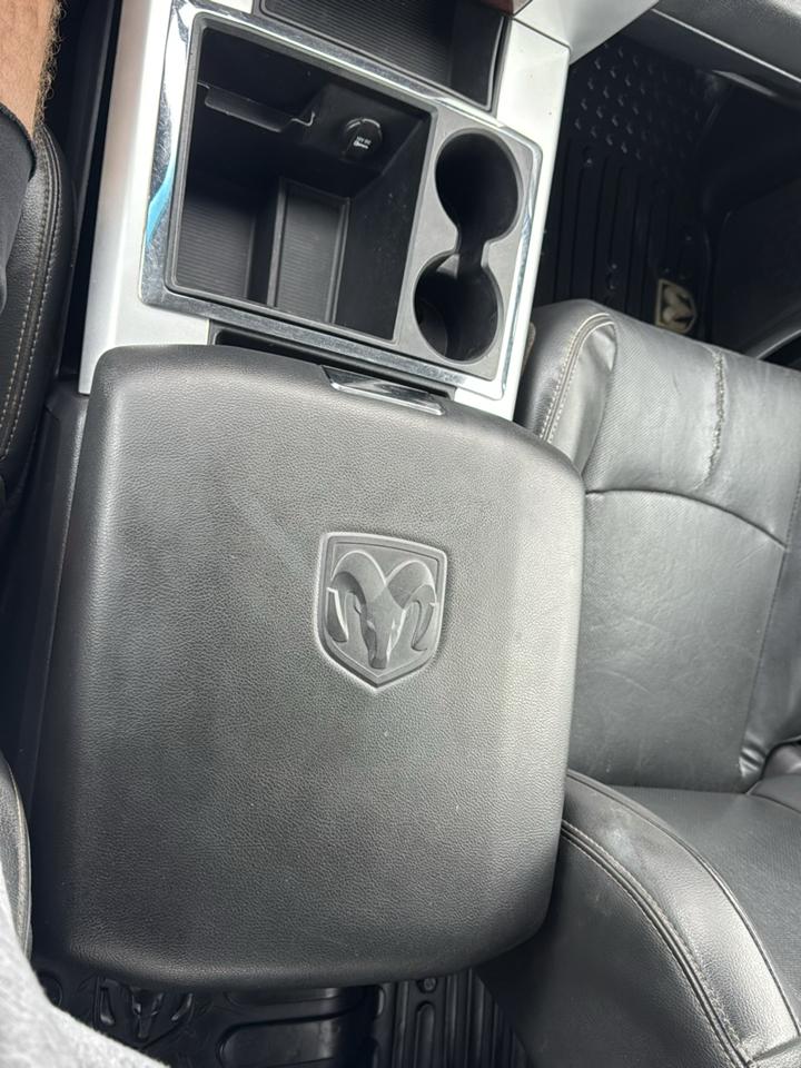 RAM 3500 4WD Crew Cab 169" Laramie 2011