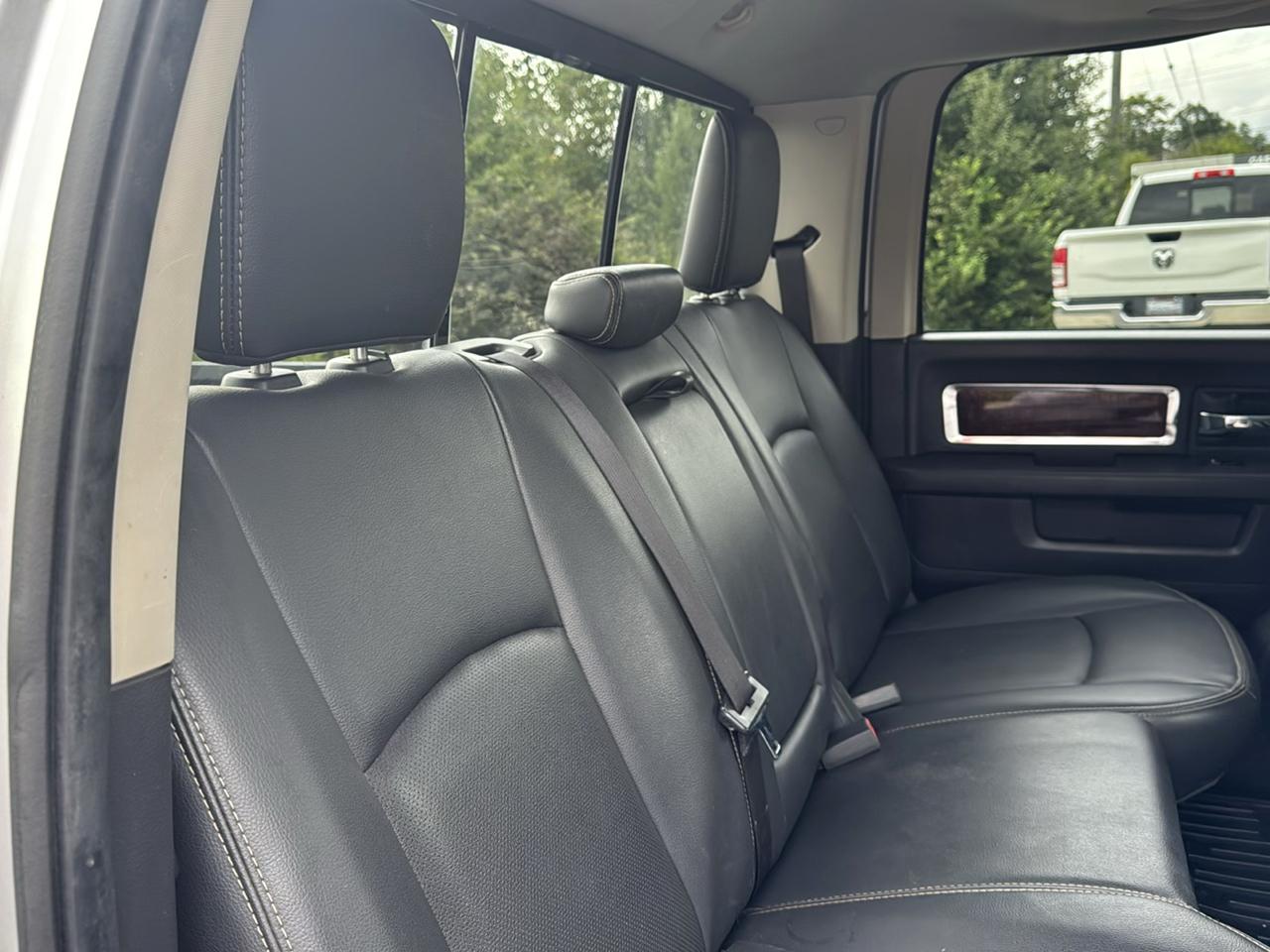 RAM 3500 4WD Crew Cab 169" Laramie 2011