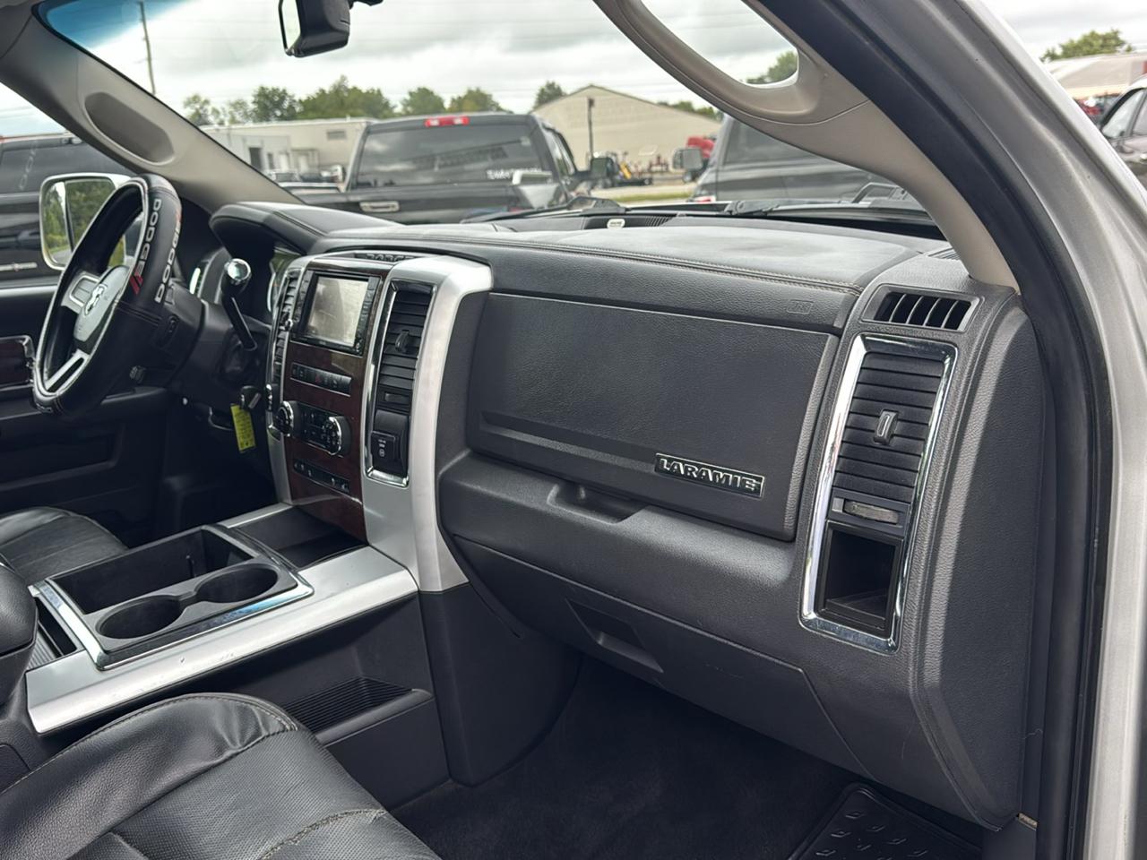 RAM 3500 4WD Crew Cab 169" Laramie 2011