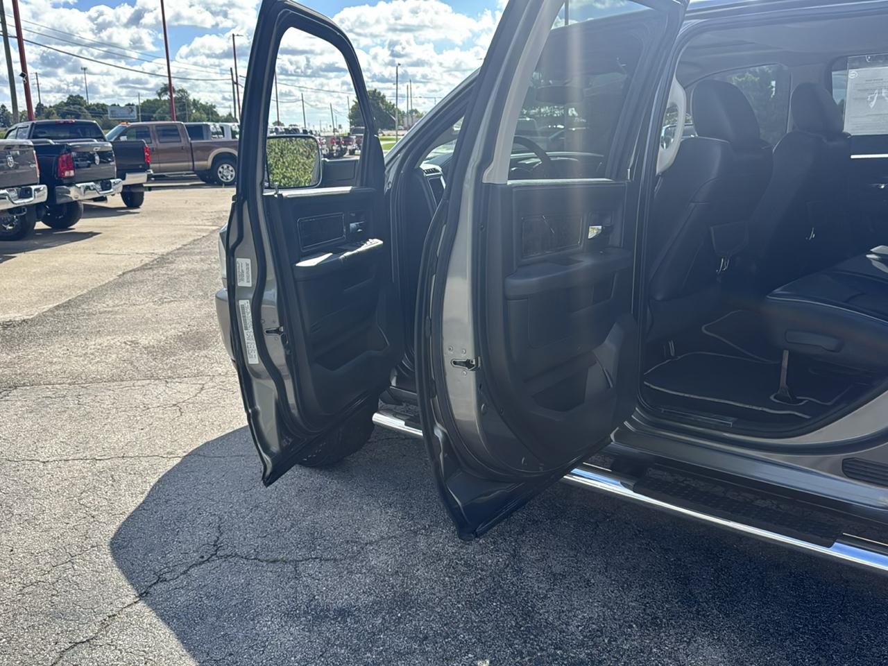 RAM 2500 4WD Mega Cab 160.5" Laramie Limited 2012