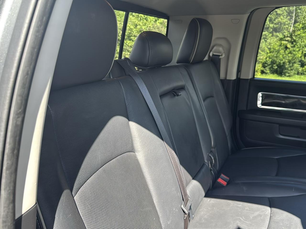 RAM 2500 4WD Mega Cab 160.5" Laramie Limited 2012