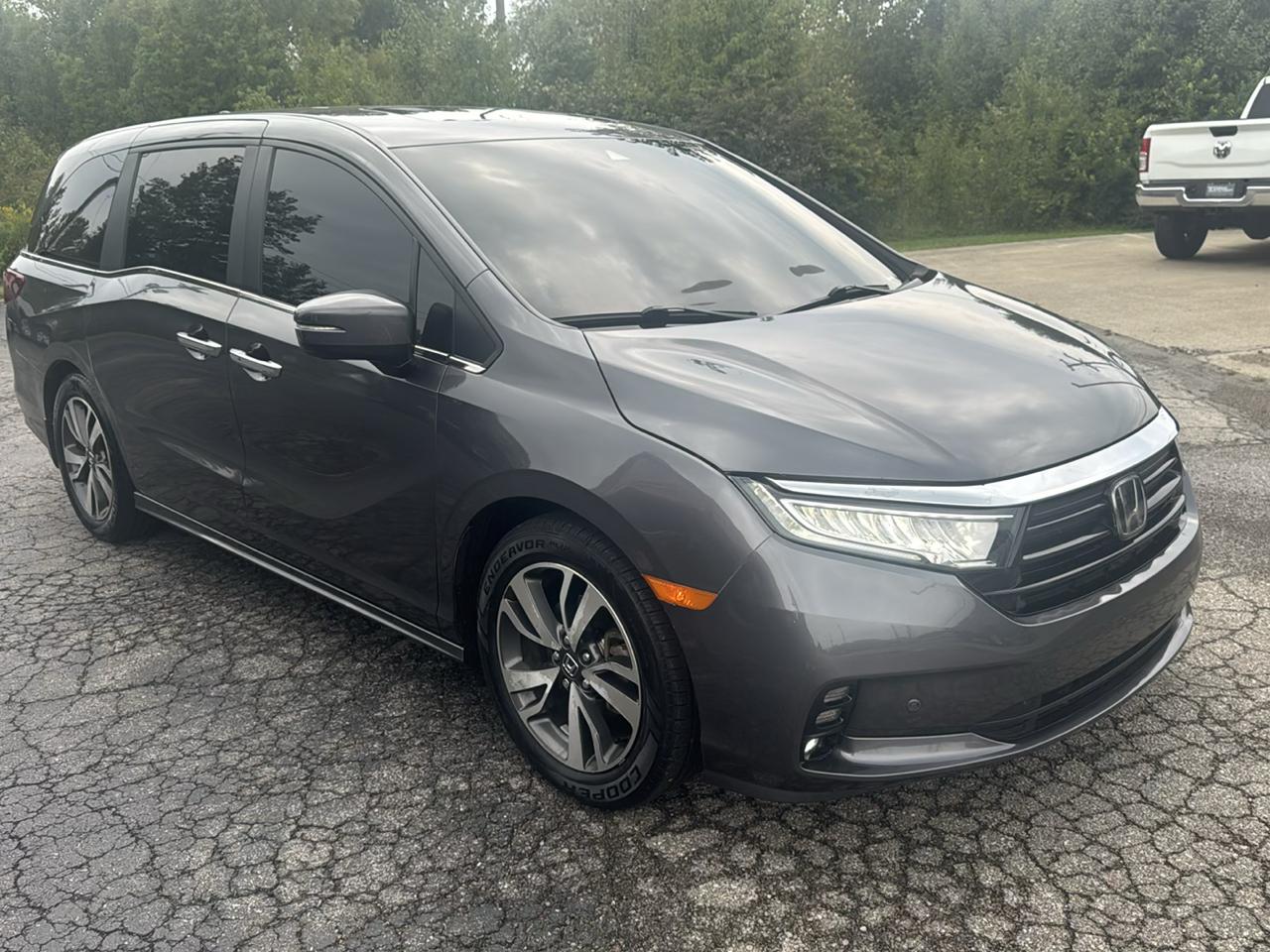 Honda Odyssey Touring Auto 2023