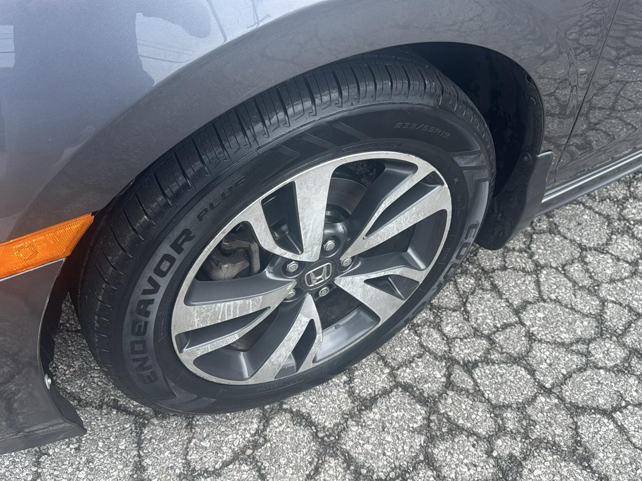 Honda Odyssey Touring Auto 2023
