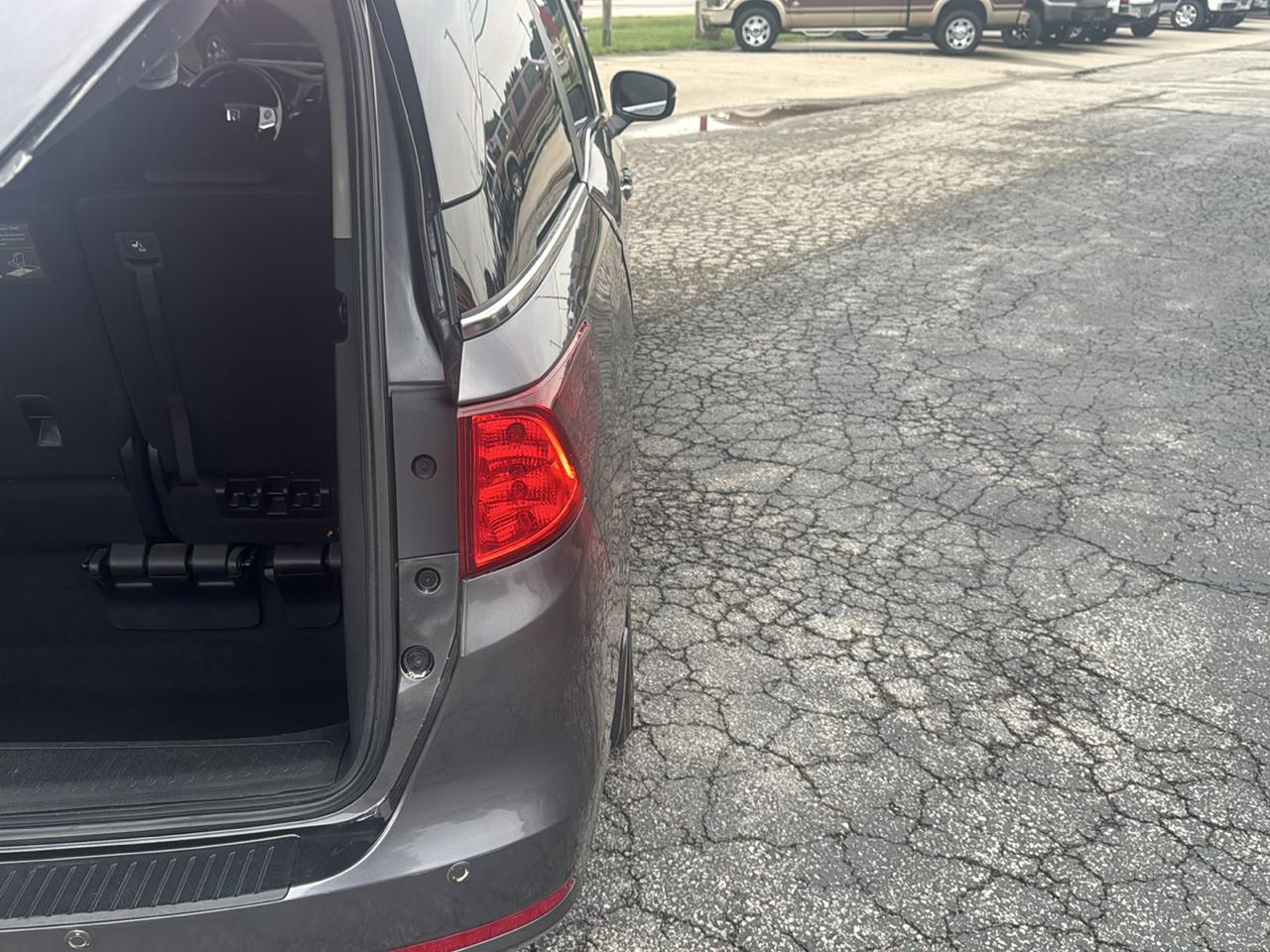 Honda Odyssey Touring Auto 2023